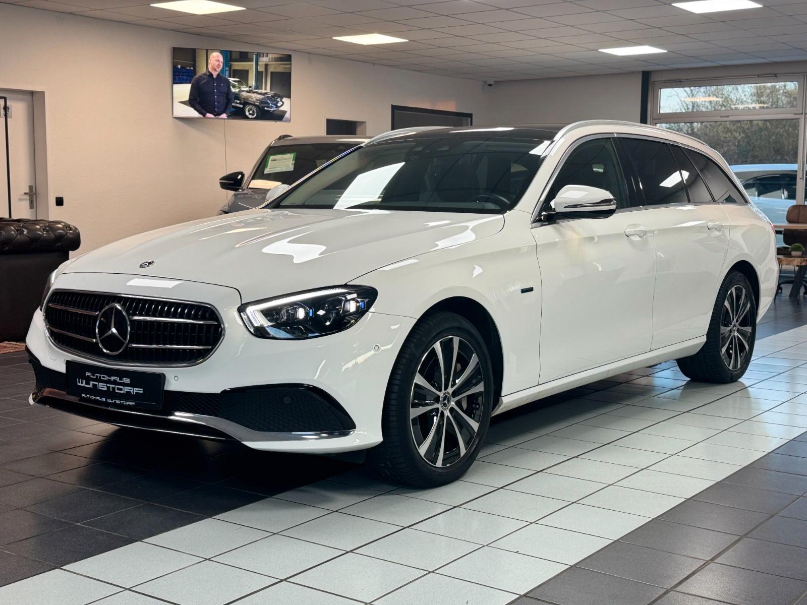 Mercedes-Benz E 300 de 4Matic PANO/LUFT/AHK/LED/MBUX/1.HD/SHZ/