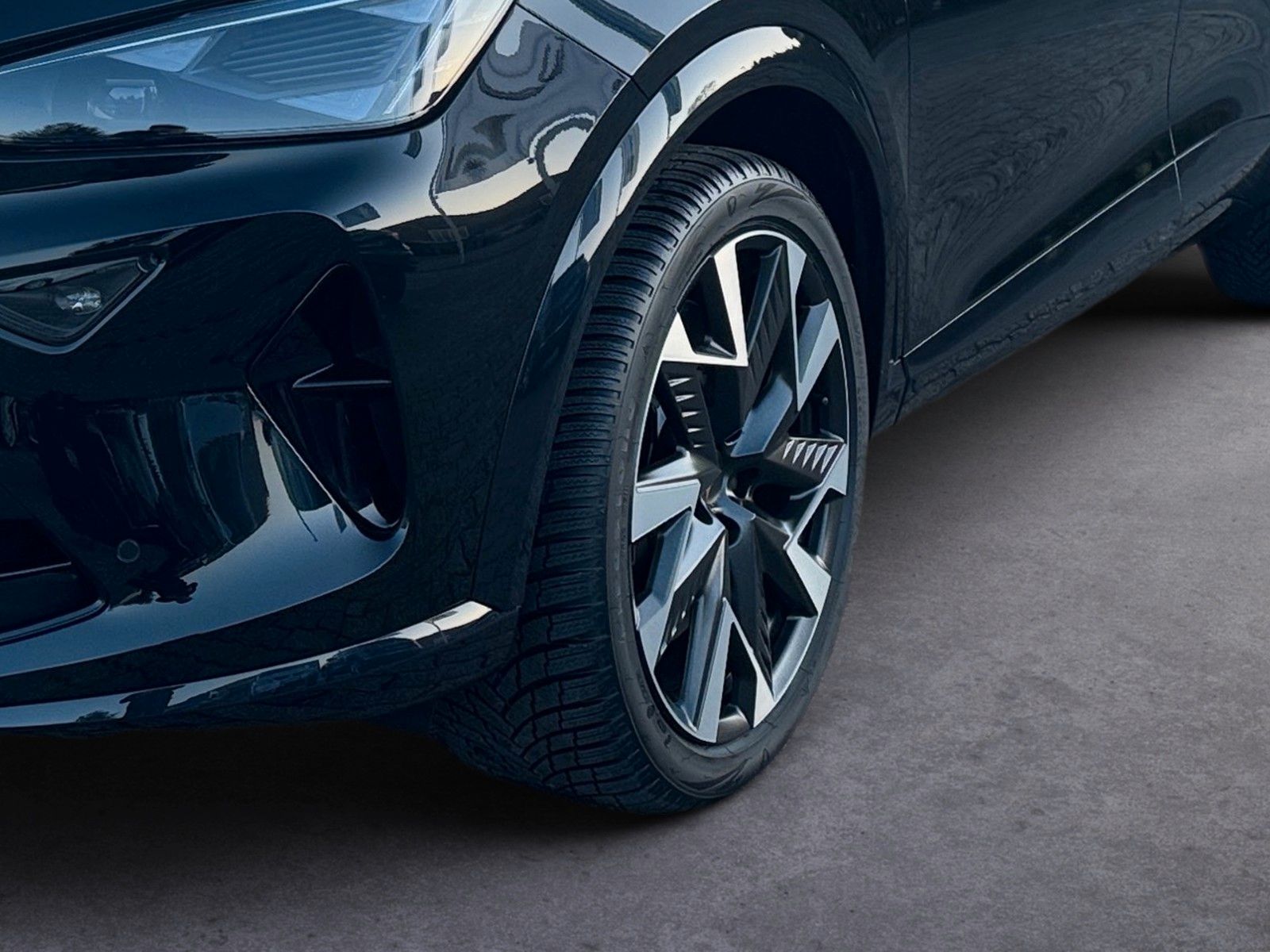 Fahrzeugabbildung CUPRA Formentor VZ 2.0 TSI 245 kW 4Drive
