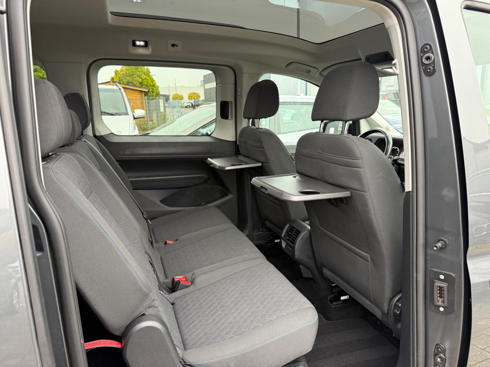 Volkswagen Caddy Maxi Move 7-Sitzer PANO StdHzg. AHK Ergo