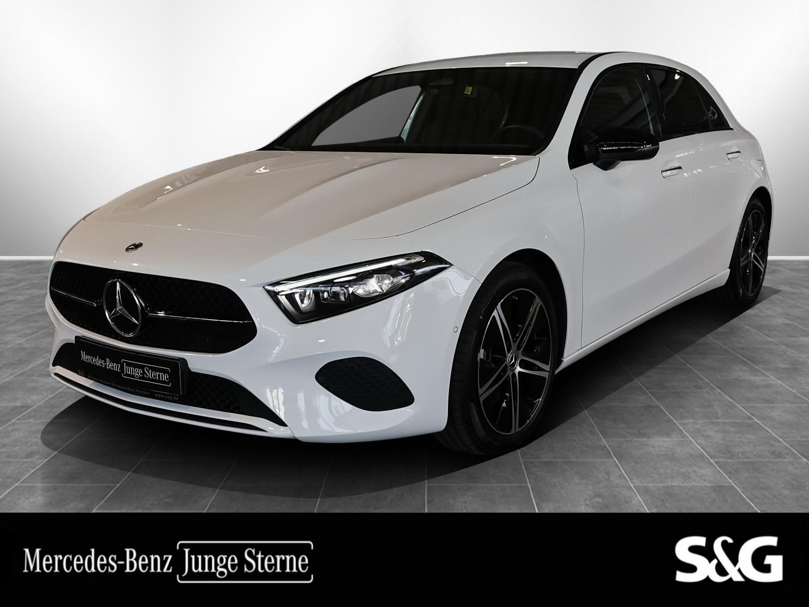 Mercedes-Benz A 180 d AHK MULTIBEAM DISTRO TOTWINKEL NIGHT 18