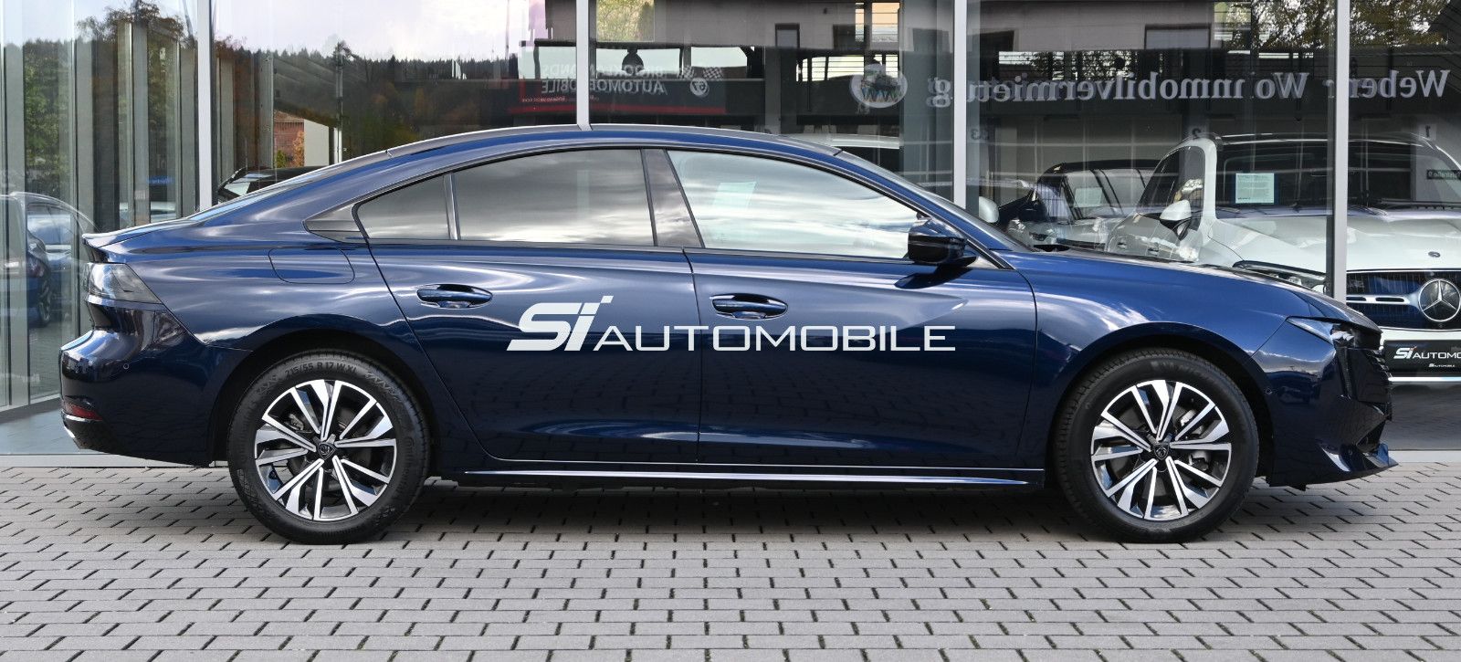 Fahrzeugabbildung Peugeot 508 Plug-In Hybrid 225 e-EAT8 Allure °ACC°MATRIX
