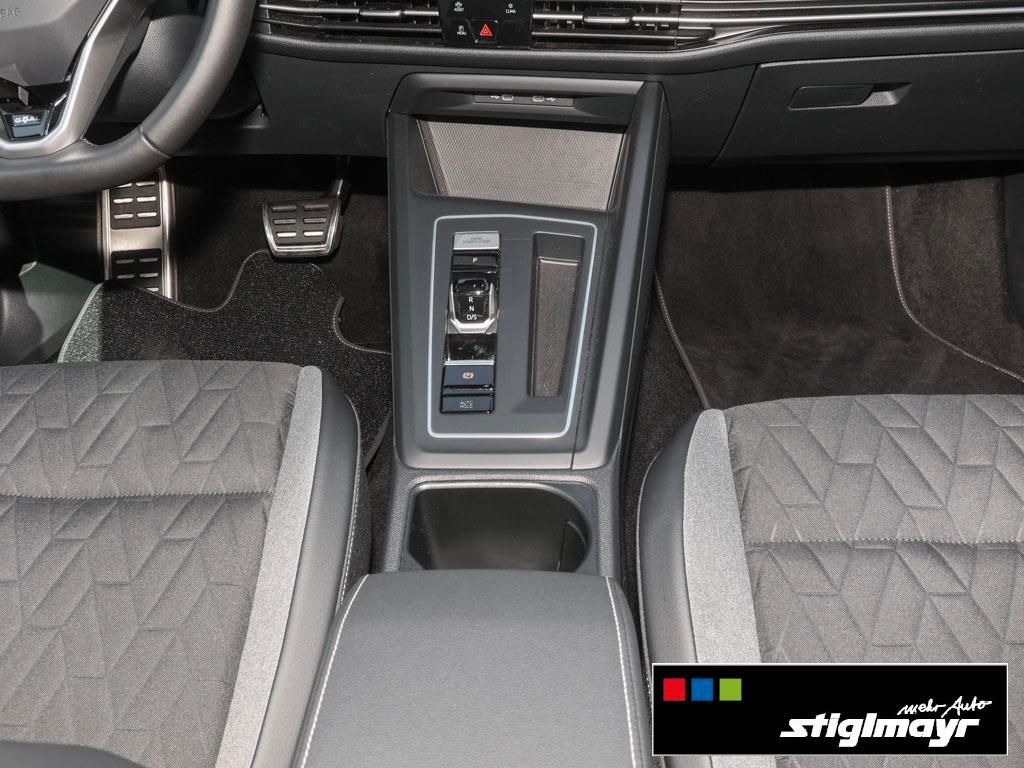 Volkswagen Golf - Bild 12