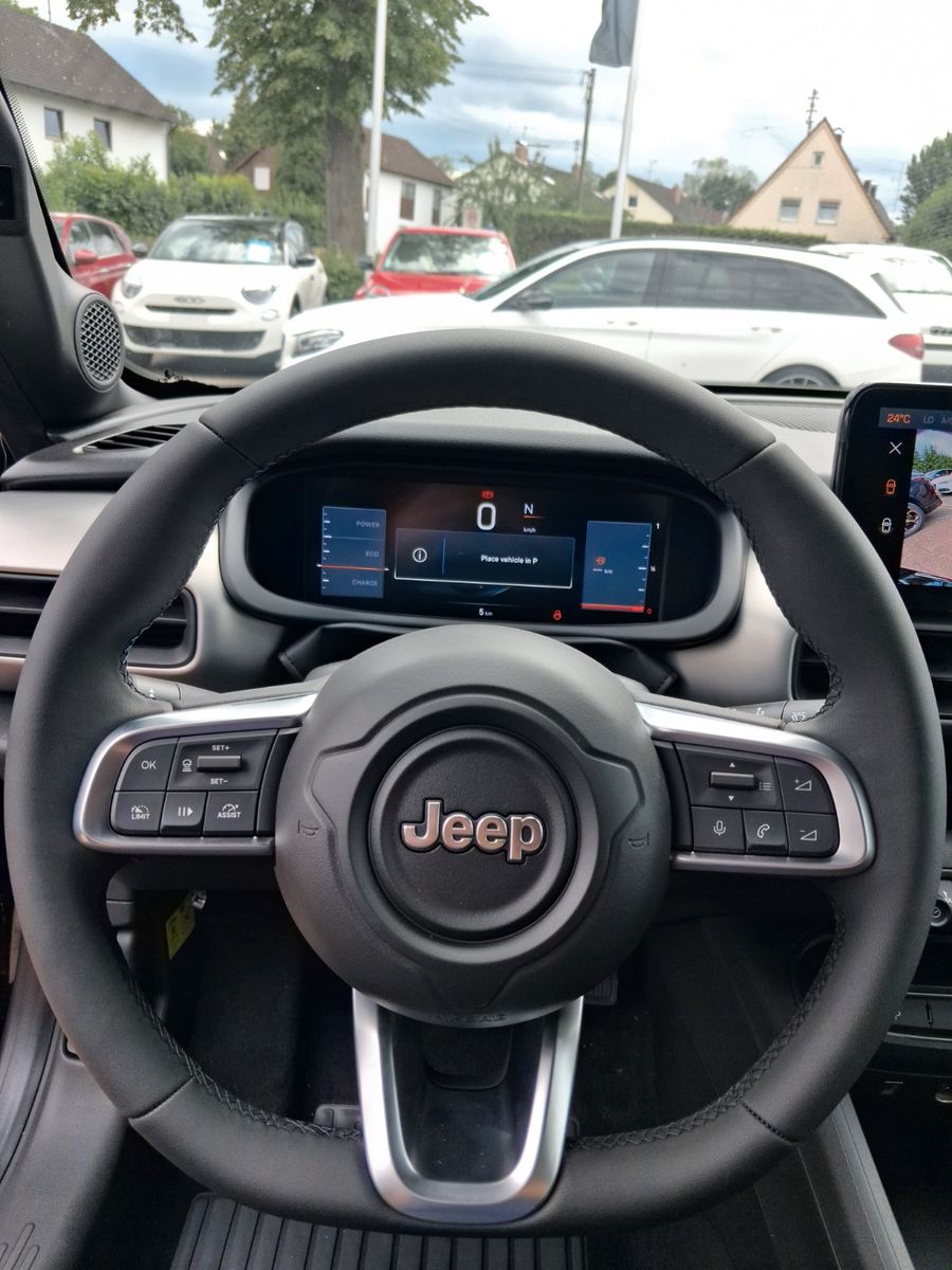 Fahrzeugabbildung Jeep Avenger Altitude Mild-Hybrid Black Edition