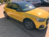 Audi A1 30 TFSI Citycarver , Top-Zustand, Python-Gelb - Audi A1 in Wuppertal