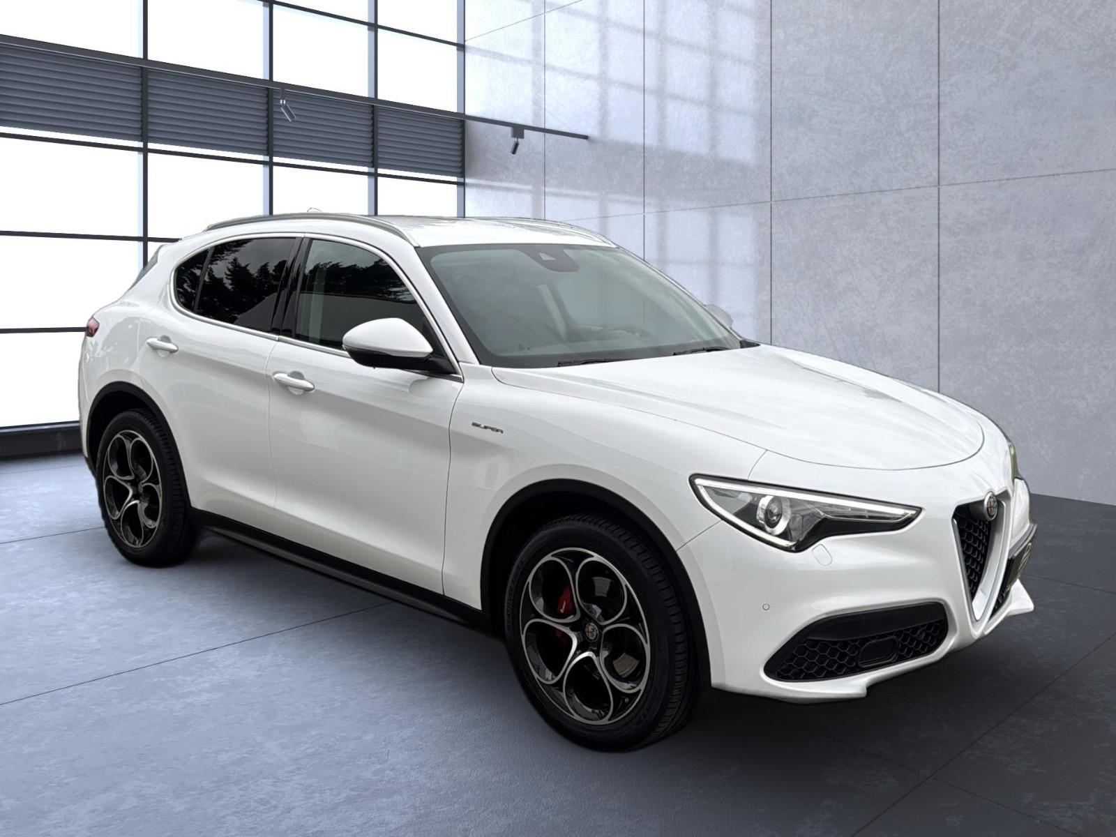 Alfa Romeo Stelvio Super Q4+LEDER+NAVI+XENON+ACC+20Zoll