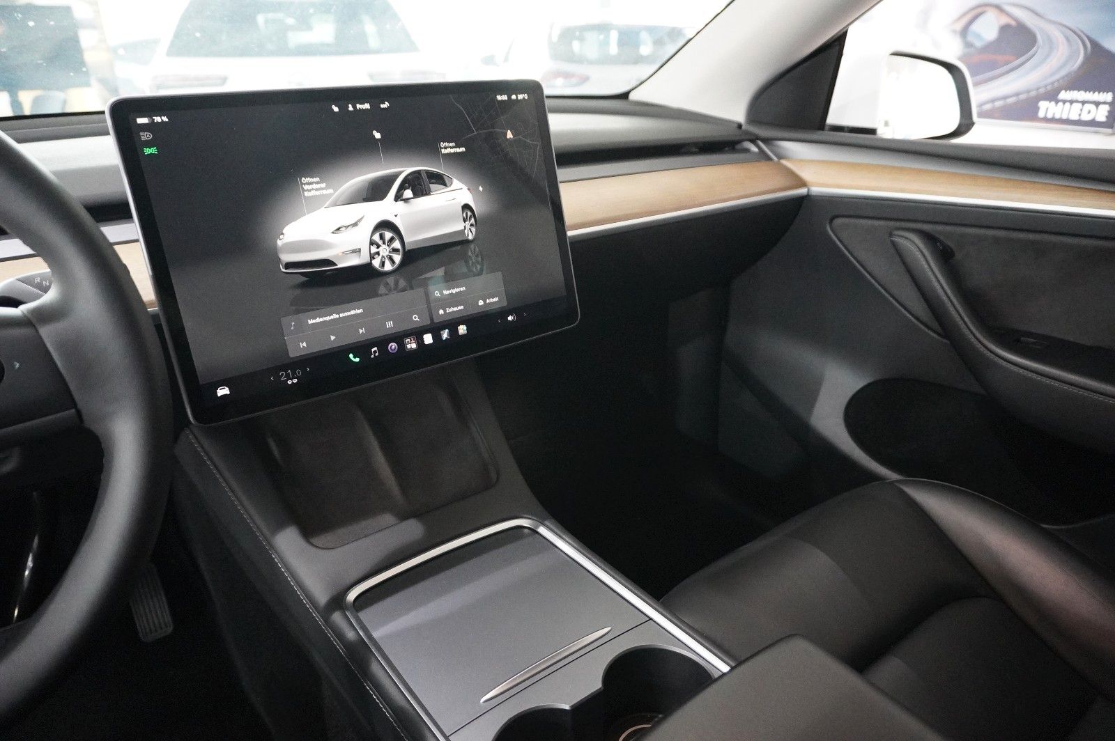 Tesla Model Y LONGRANGE DUAL-MOTOR NAVI LED KAMERA DAB foto 24