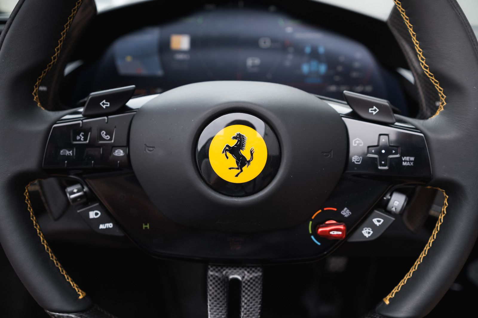 Fahrzeugabbildung Ferrari SF90 Spider-Giallo Montecarlo-Carbon-Lift-360´´