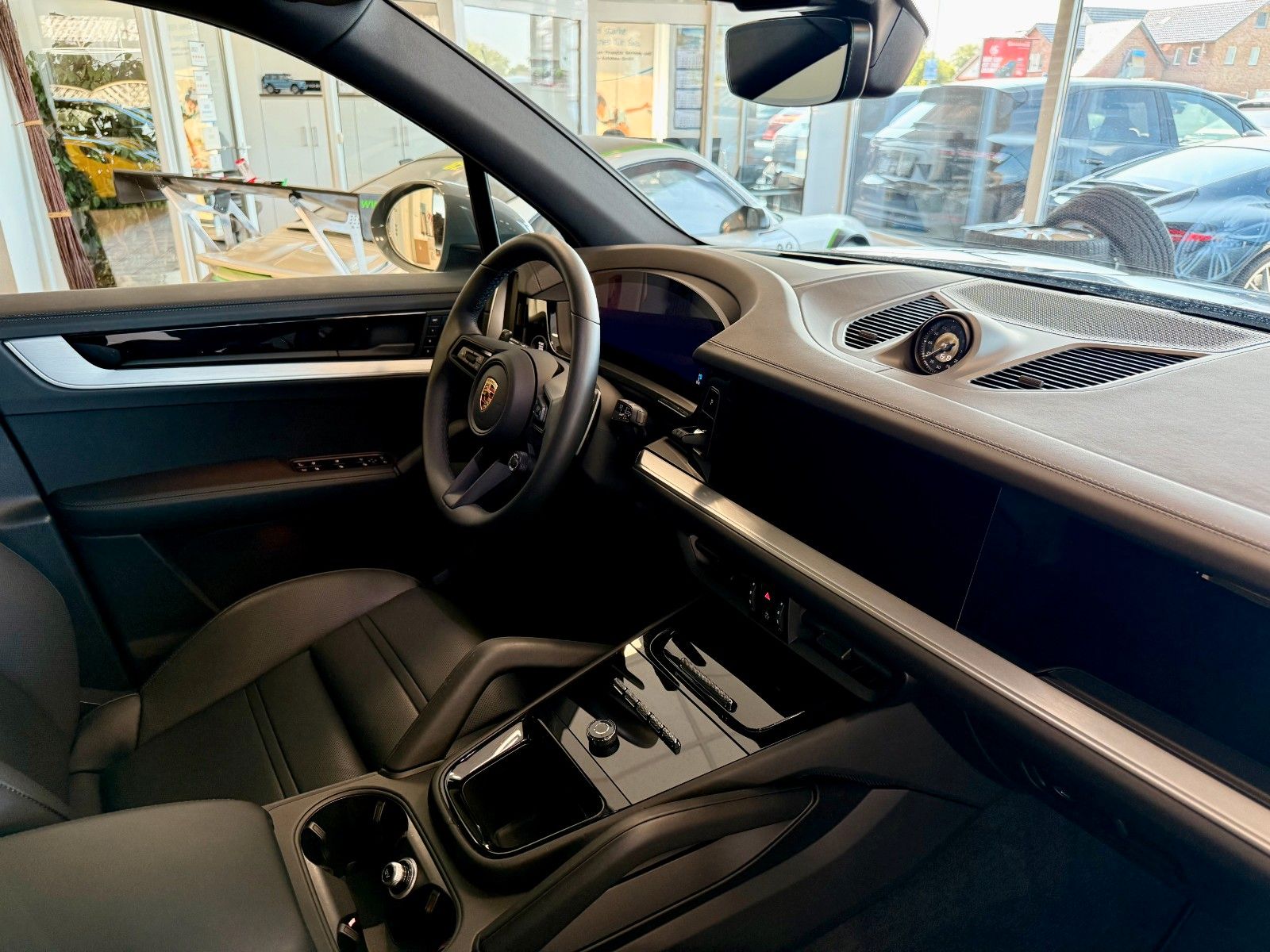 Fahrzeugabbildung Porsche Cayenne S E-Hybrid Panorama/AHK/Massage/HeadUP