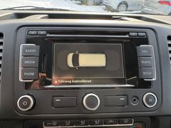 Fahrzeugabbildung Volkswagen T5 Caravelle Comfortline Tempom. Navi Ahk Klima