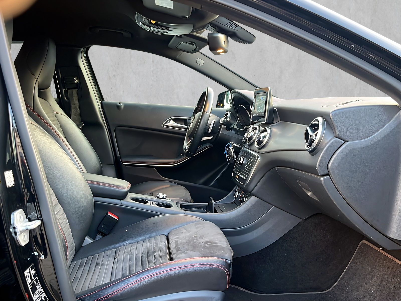 Fahrzeugabbildung Mercedes-Benz GLA 220 CDI 4Matic AMG NIGHT PARK ASISST MEMORY