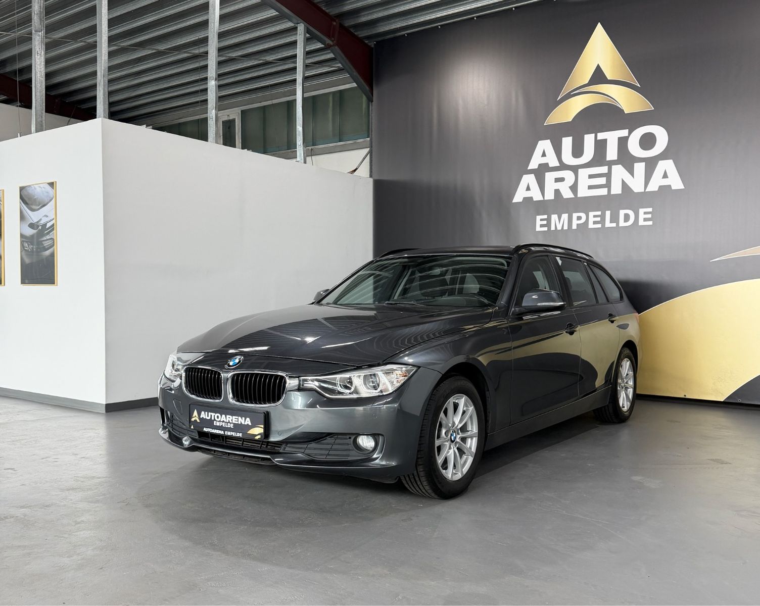 BMW BMW 318d Touring 2.0 Aut.*Pano*Start/Stopp/Navi/PD