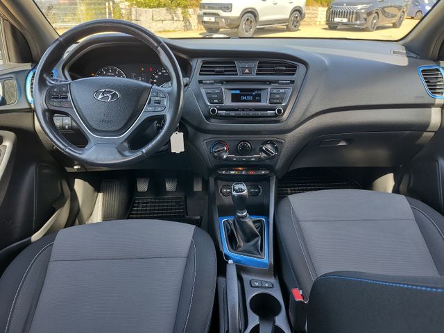 Hyundai i20 Sport Klima Sitz- und Lenkradheizung