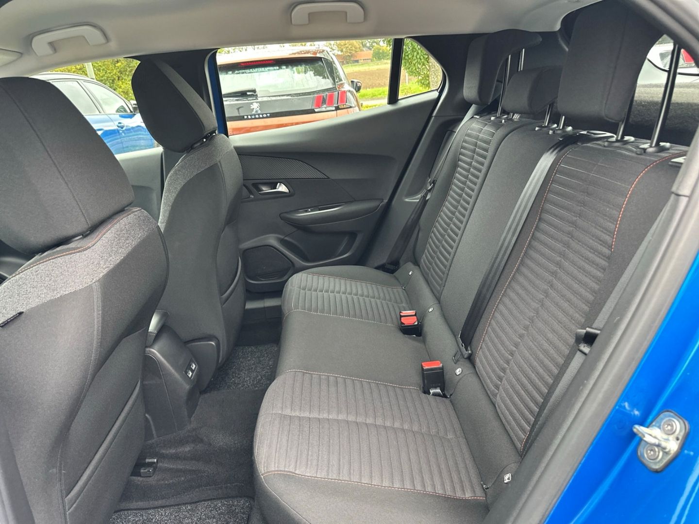 Fahrzeugabbildung Peugeot 2008 Active Elektro 136 CarPlay DAB Rückfahrkam.