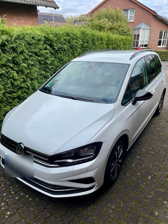 Image of Volkswagen Golf Sportsvan