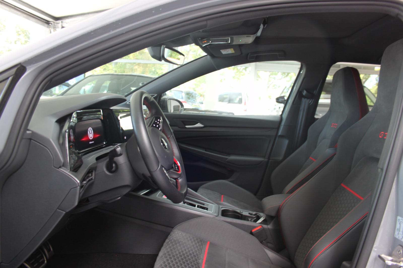 Volkswagen Golf VIII Lim. GTI CLUB/ED45/AKRA/PANO/H&K/DCC/H, миниатюра 6