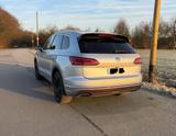 Volkswagen Touareg 3.0 V6 TDI SCR 170kW 4MOTION Tiptronic - - silberne Volkswagen Touareg