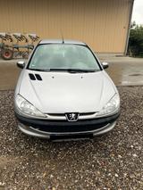 Peugeot 206 - gebrauchte Peugeot 206 aus dem Jahr 1999