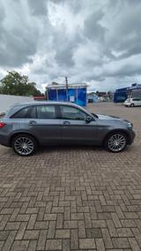 Mercedes-Benz GLC 43 AMG 4MATIC -PANO-DISTRONIC-PARKTRONIC-360 - Mercedes-Benz GLC-Klasse Gebrauchtwagen in Dortmund