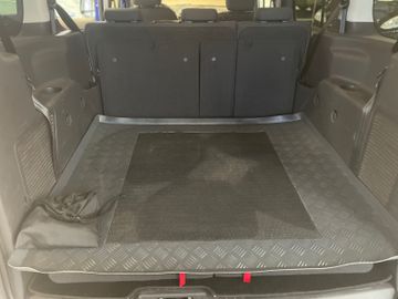 Fahrzeugabbildung Ford Grand Tourneo Connect Trend  Klima / PDC