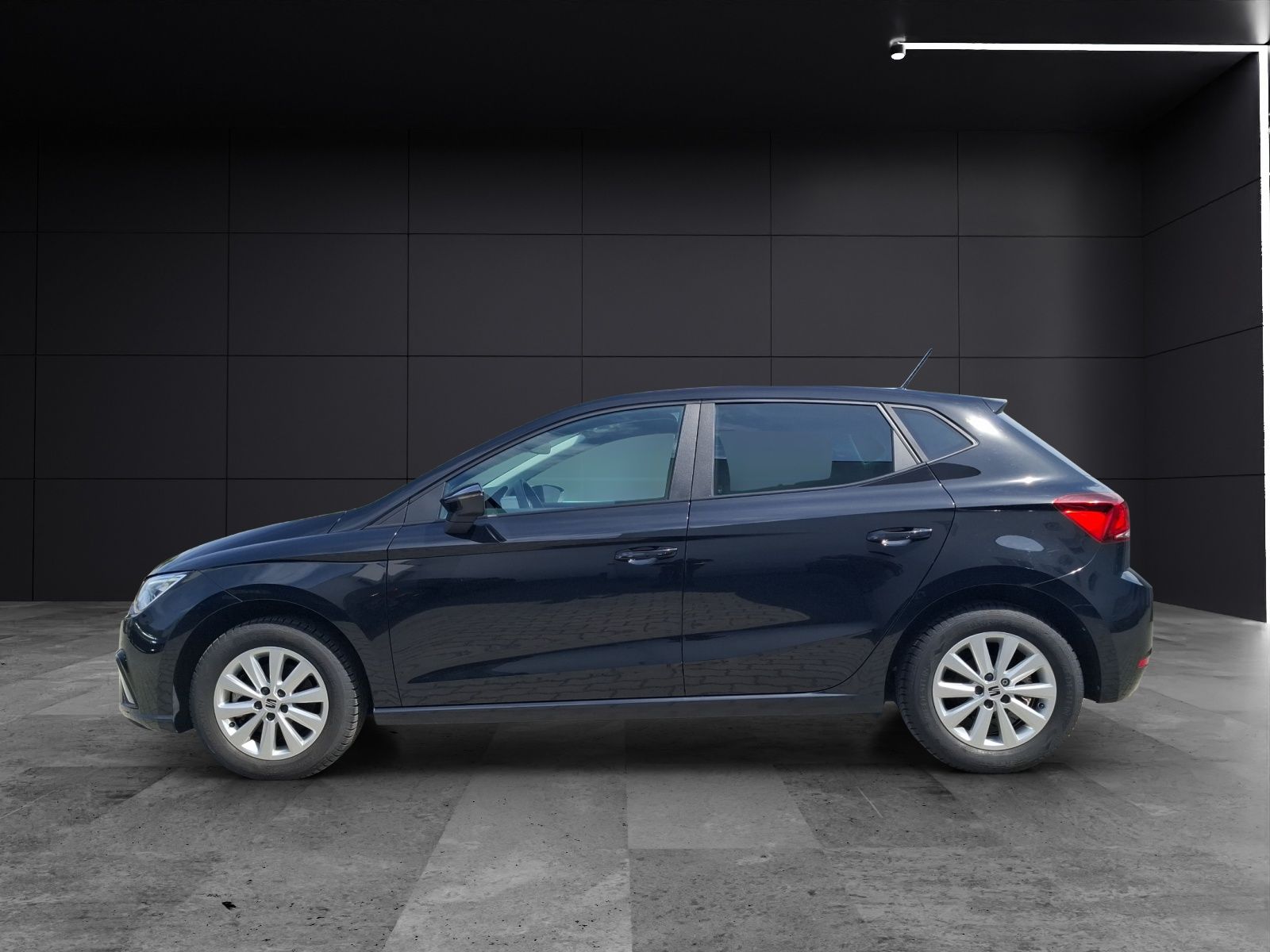 Fahrzeugabbildung SEAT Ibiza TSI Style LED Navi VC ACC RFK SH LM