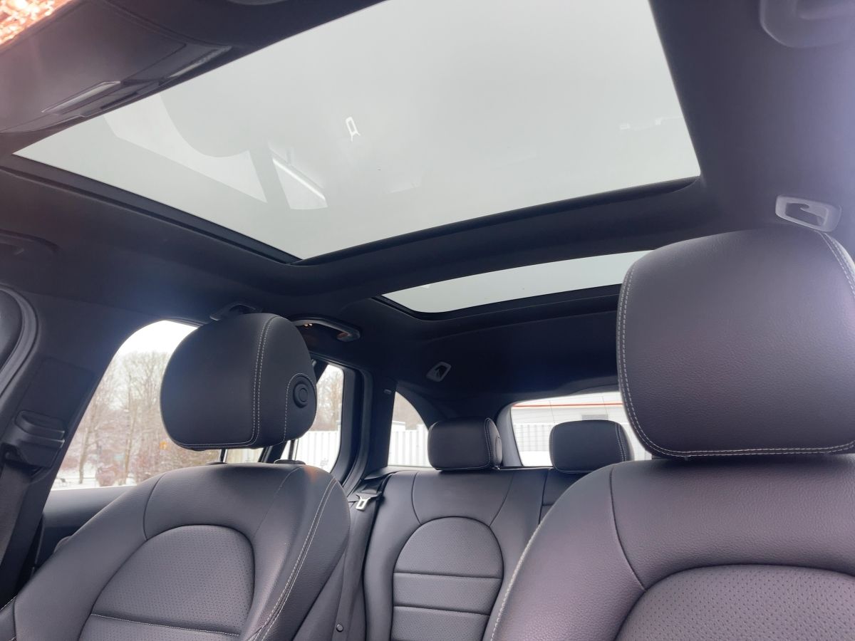 Fahrzeugabbildung Mercedes-Benz C 180 T-Modell AMG/Pano/Kamera/LED/AHK
