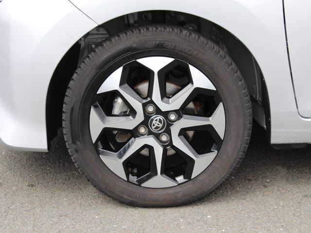 AYGO Team D nur 4.800 KM ! / Rentnerfahrzeug