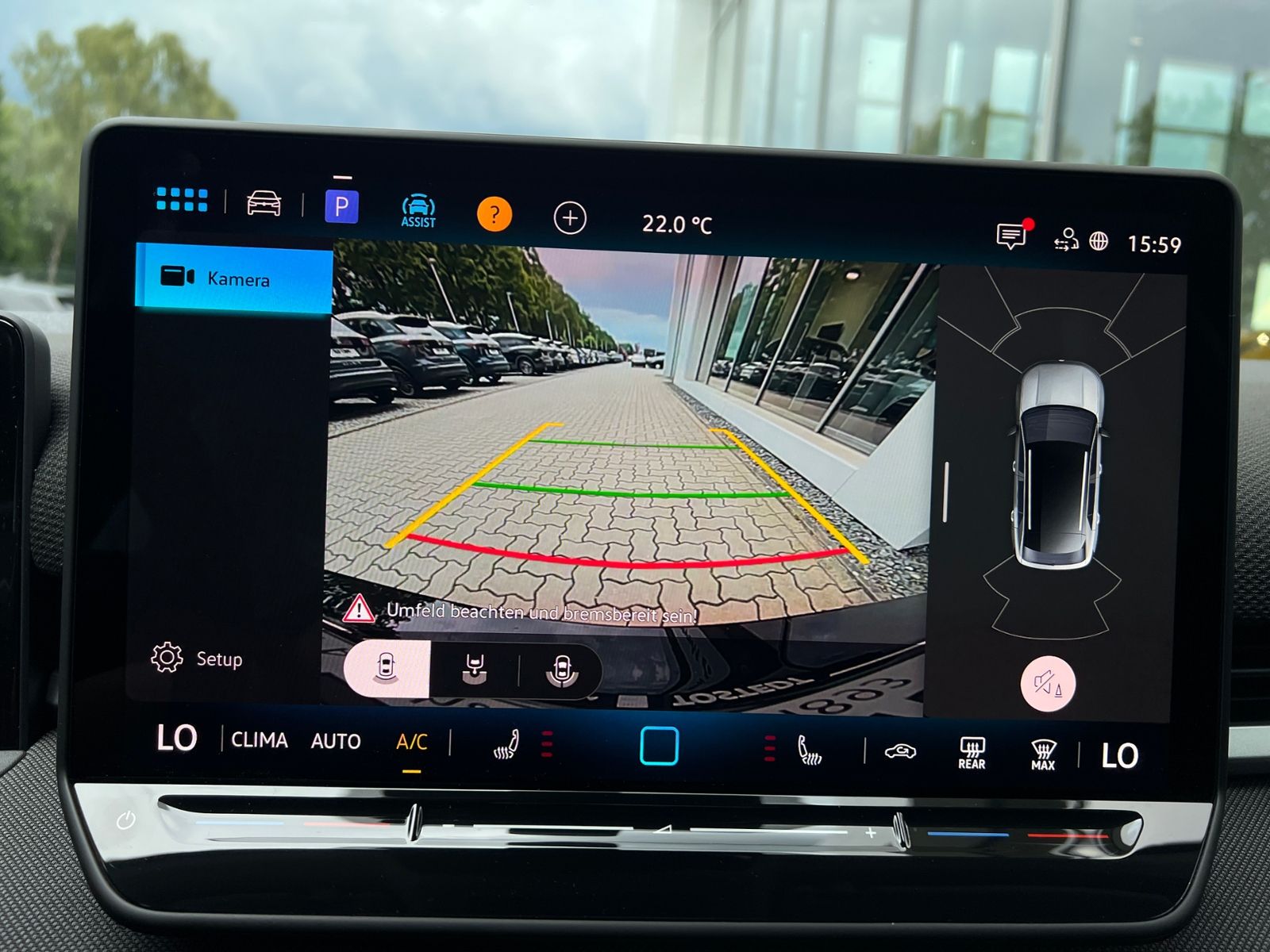 Fahrzeugabbildung Volkswagen T-Roc Life 1.5 eTSI DSG *AHK, Ganzjahresreifen,