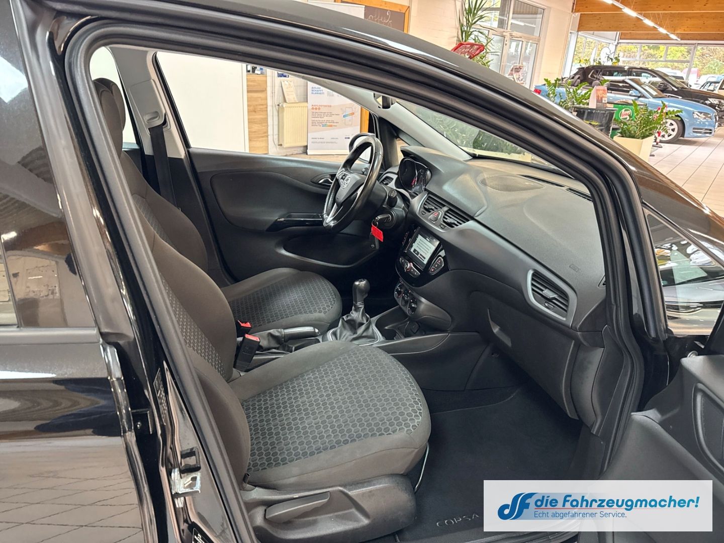 Fahrzeugabbildung Opel Corsa E Edition Navi Apple CarPlay Android Auto