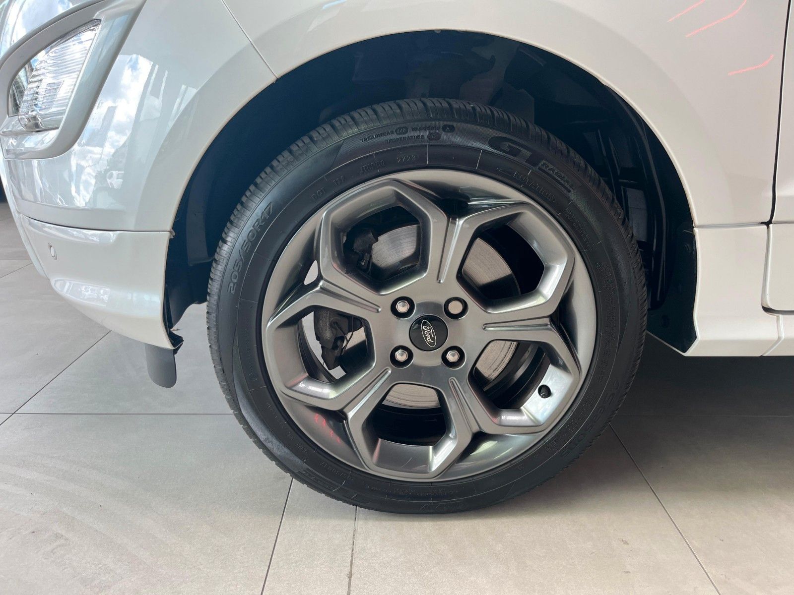 Fahrzeugabbildung Ford EcoSport 1.0Ecoboost ST-Line*B&O*Winter*Navi*APP