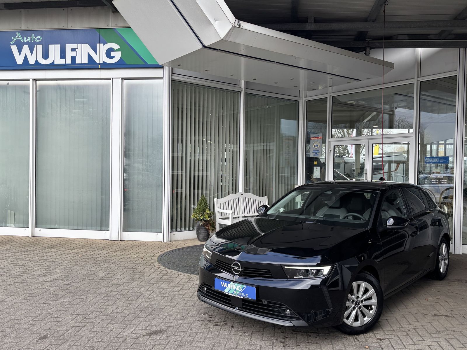 Opel Astra 1.2 Turbo Lim. Edition LED CAM NAVI DAB 