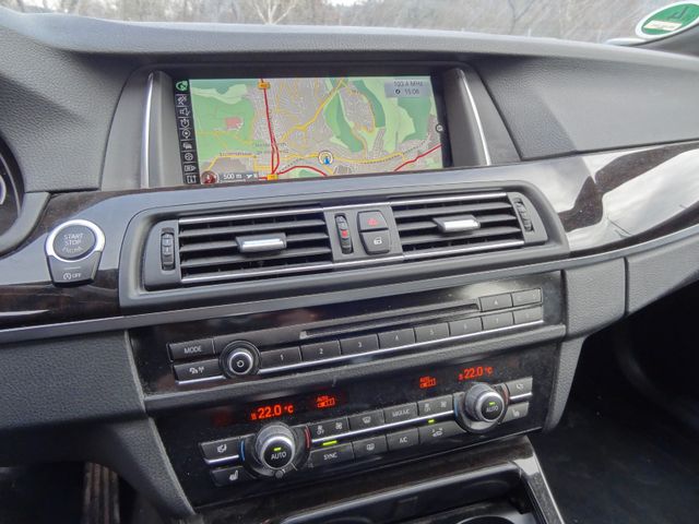 Fahrzeugabbildung BMW 520d xDrive/M Sport/HUD/Kamera/Navi/2.Hd/