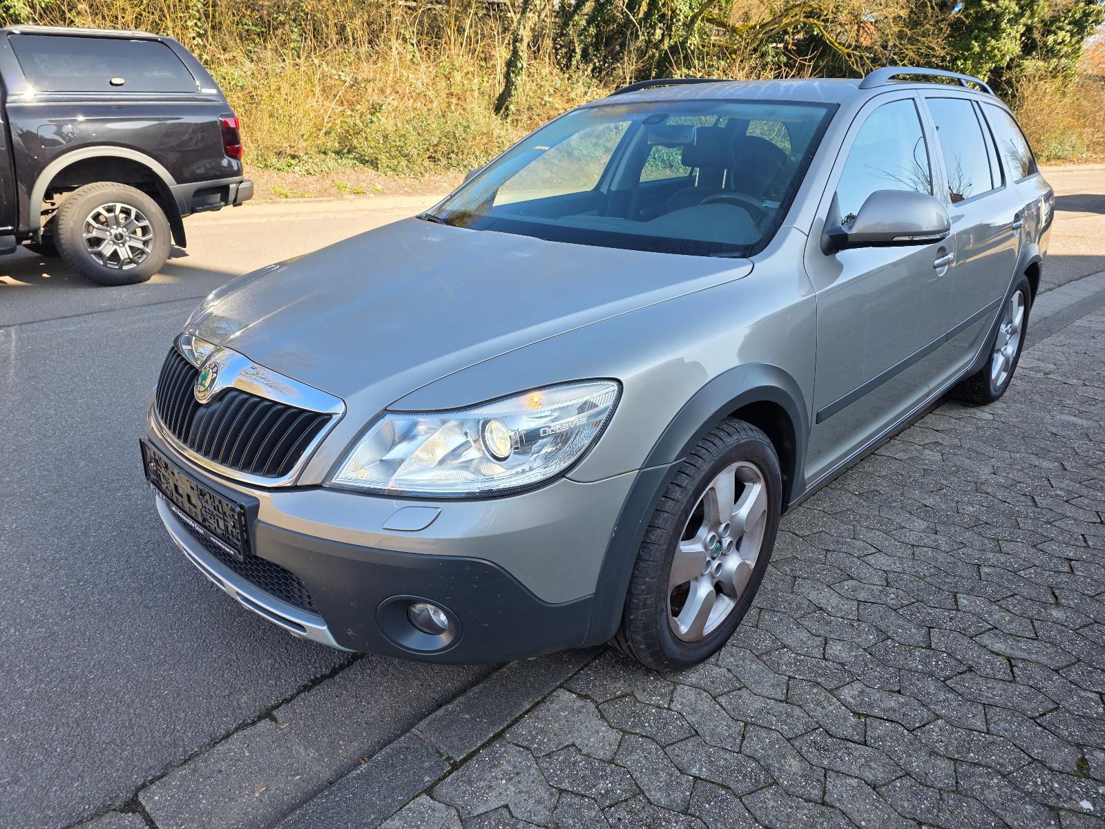 Skoda Octavia Combi Scout 4X4, 1.Hand Automtik