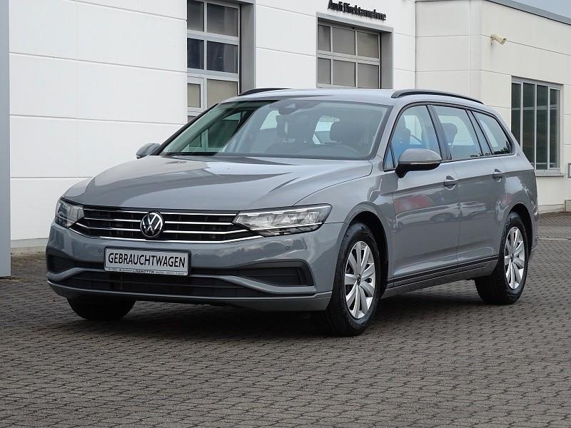 Volkswagen Passat 1.5 TSI Conceptline / Navi