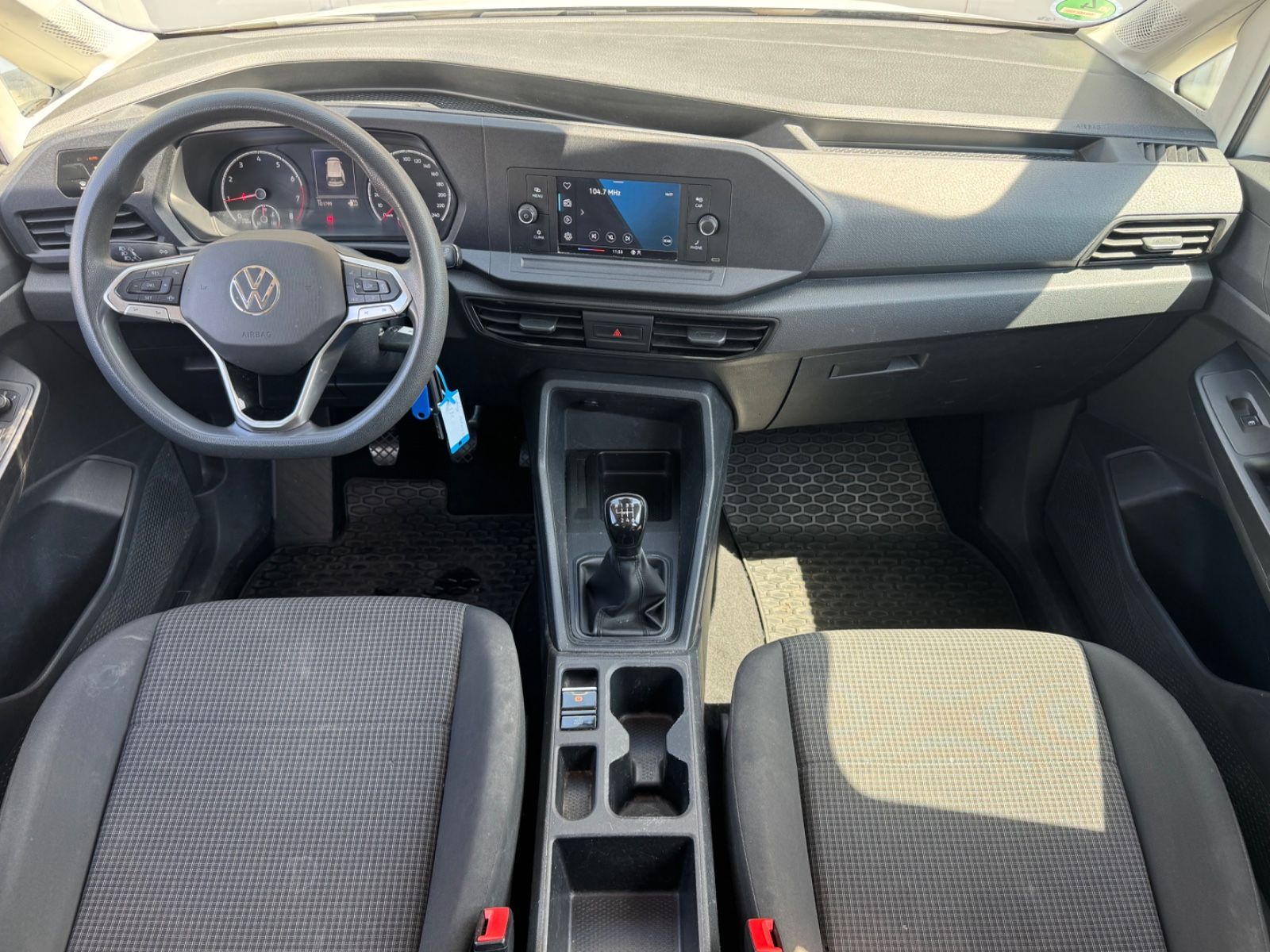 Fahrzeugabbildung Volkswagen Caddy BLUETOOTH/AUTO-HOLD/ACC/TEMPOMAT/