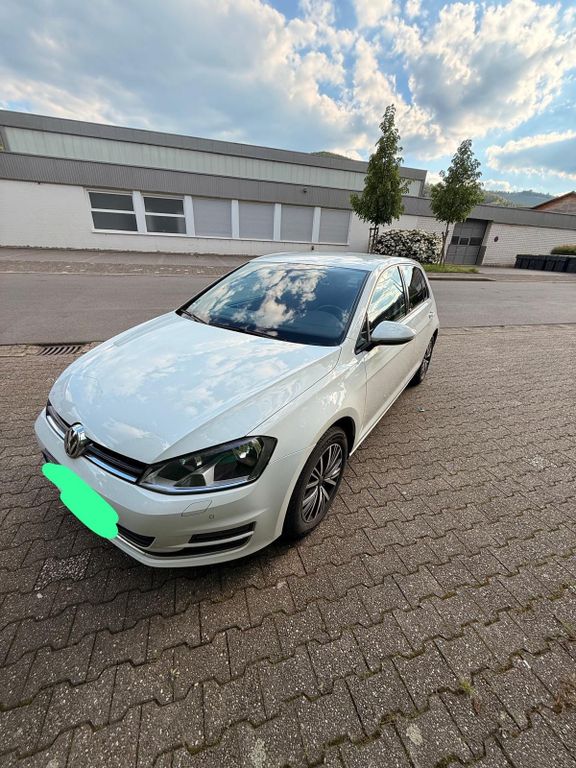 Image of Volkswagen Golf