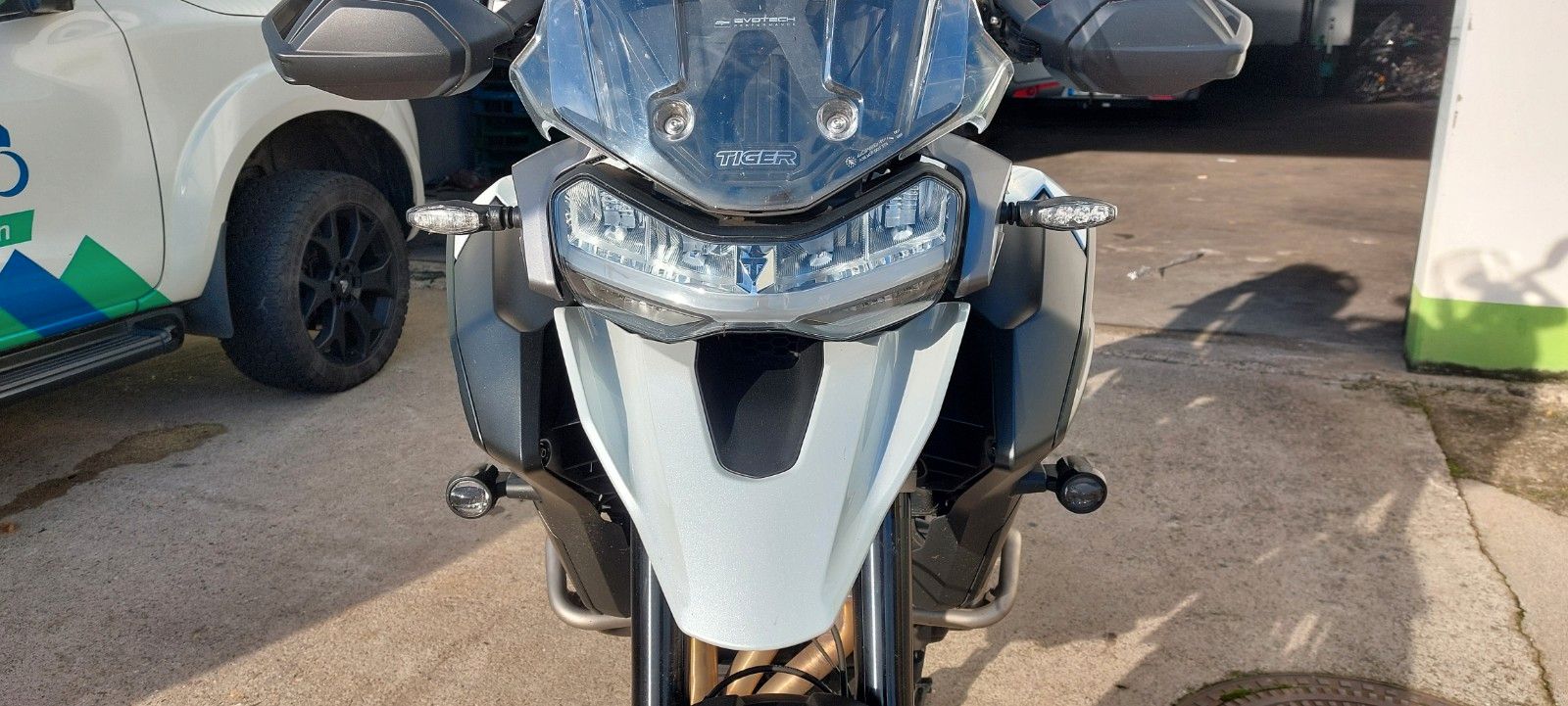 Fahrzeugabbildung Triumph Tiger 1200 GT Explorer  Neuz. + Zub
