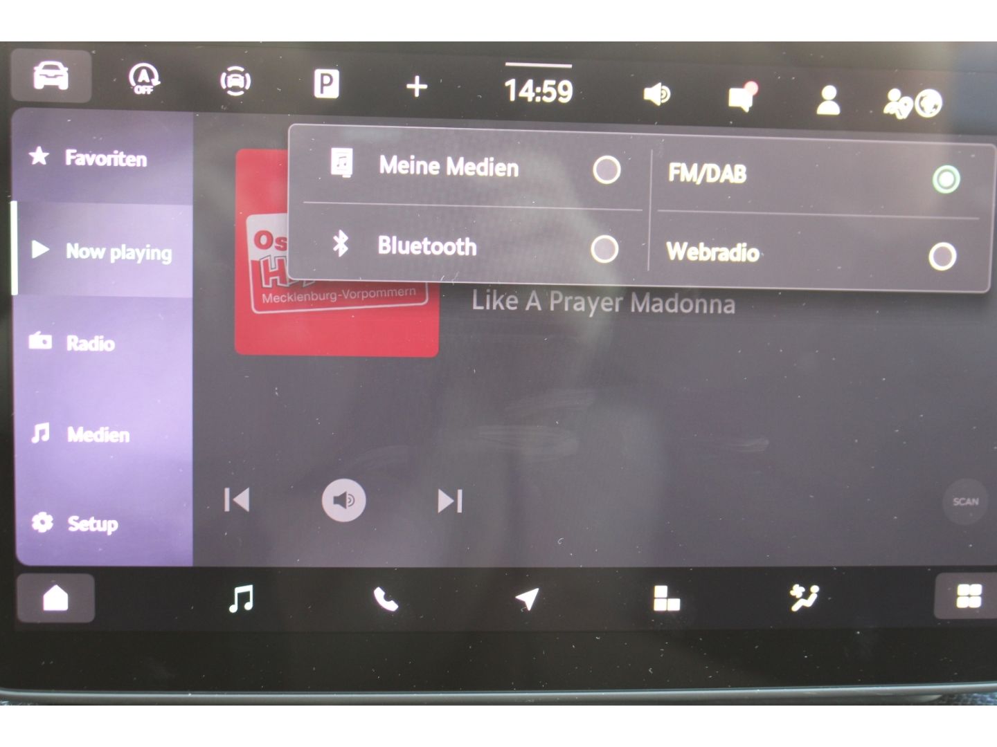 Fahrzeugabbildung SKODA Kodiaq Selection 1,5 TSI mHEV ACC AHK LED TWA RF