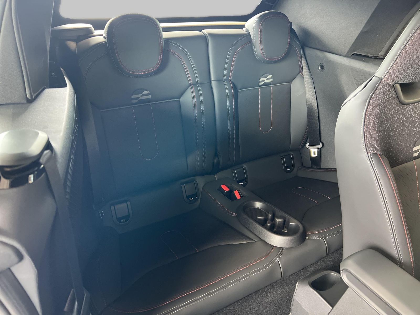 MINI John Cooper Works Cabrio - Bild 14