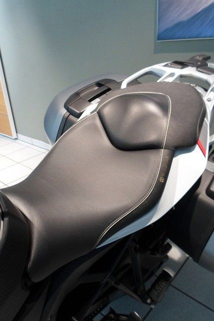 Fahrzeugabbildung BMW S1000XR mit Seitenkoffern