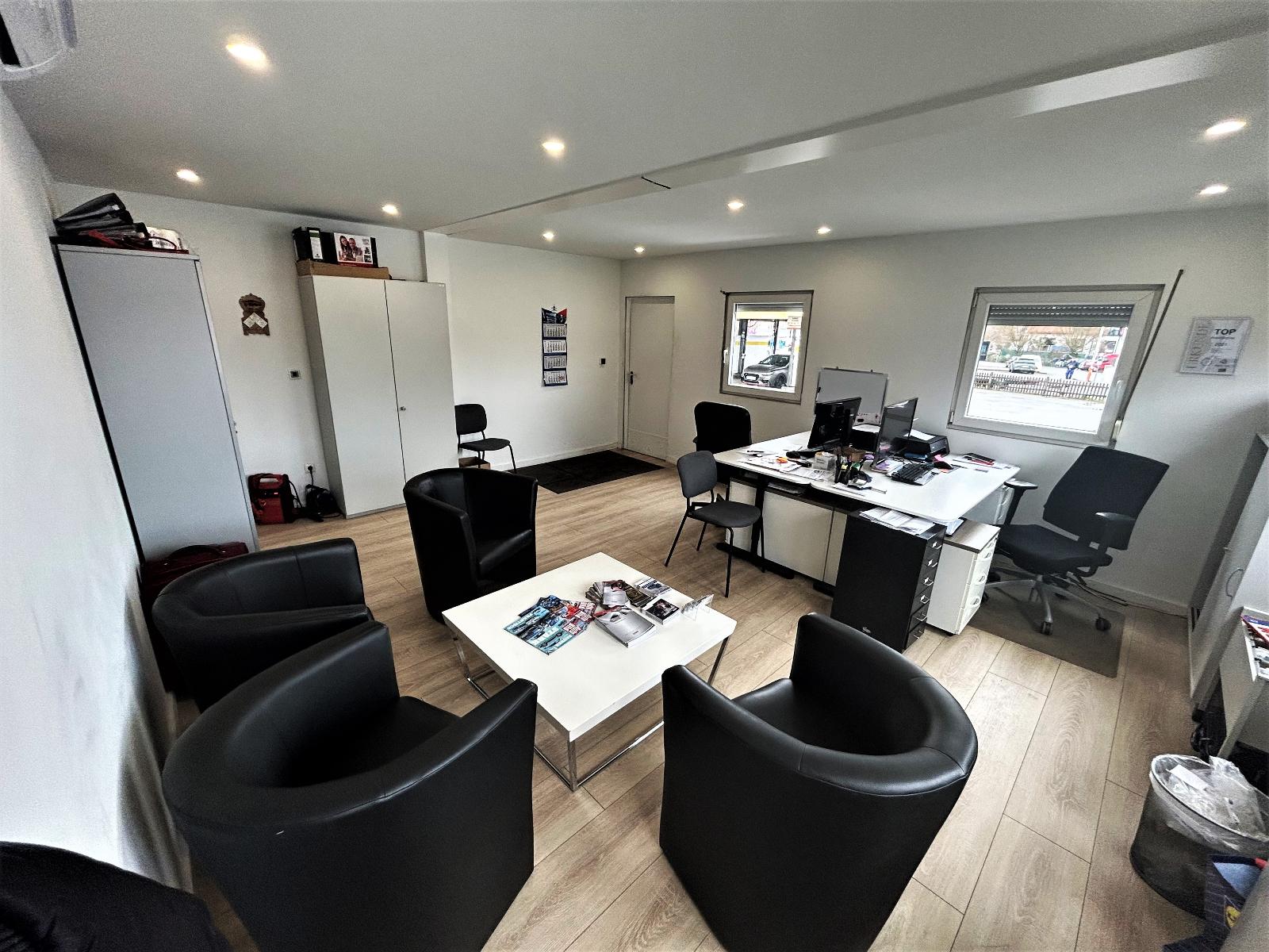 showroom-image-main