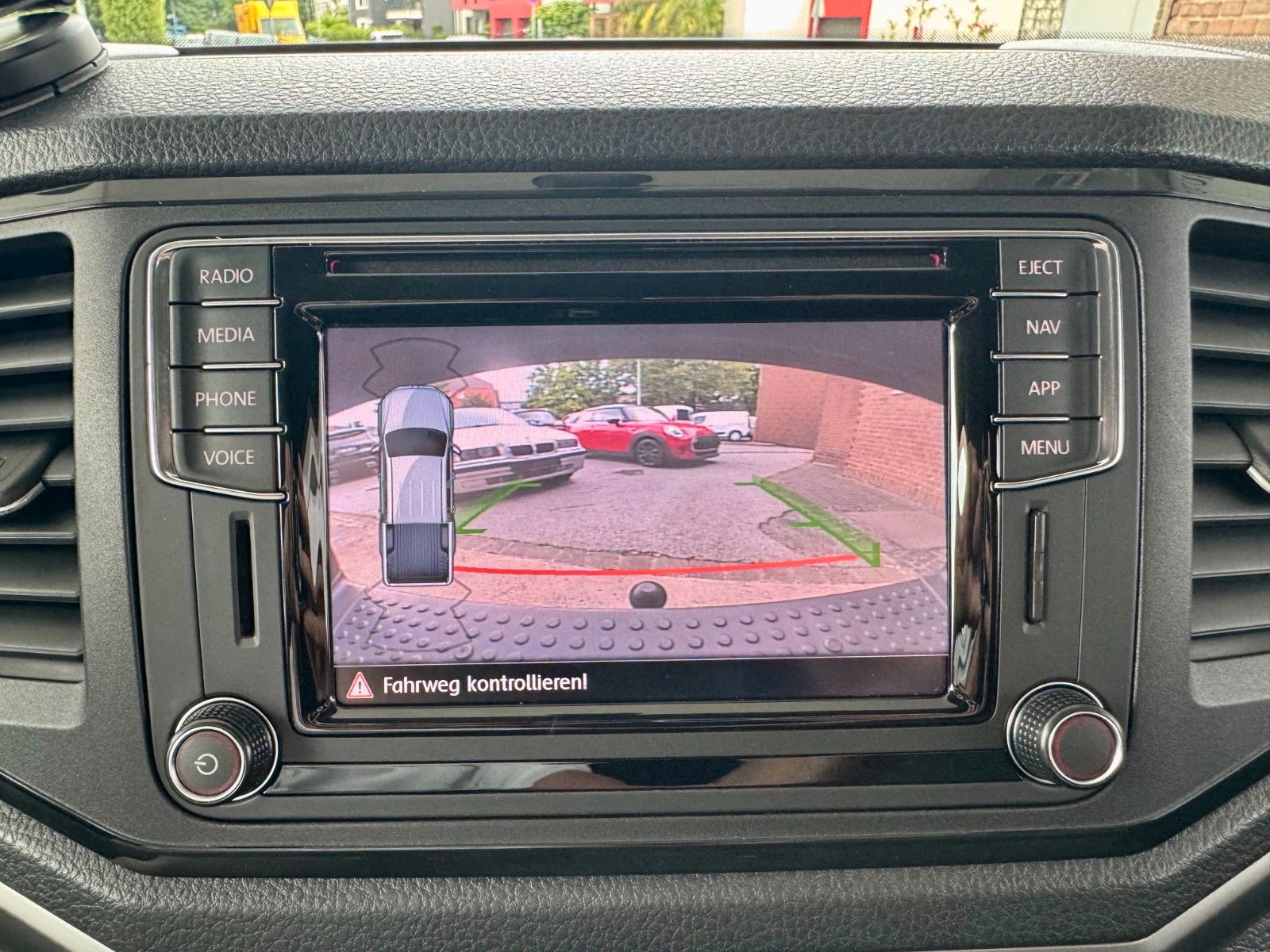Fahrzeugabbildung Volkswagen Amarok DoubleCab 4Motion DSG/Navi/Kamera/1.Hand