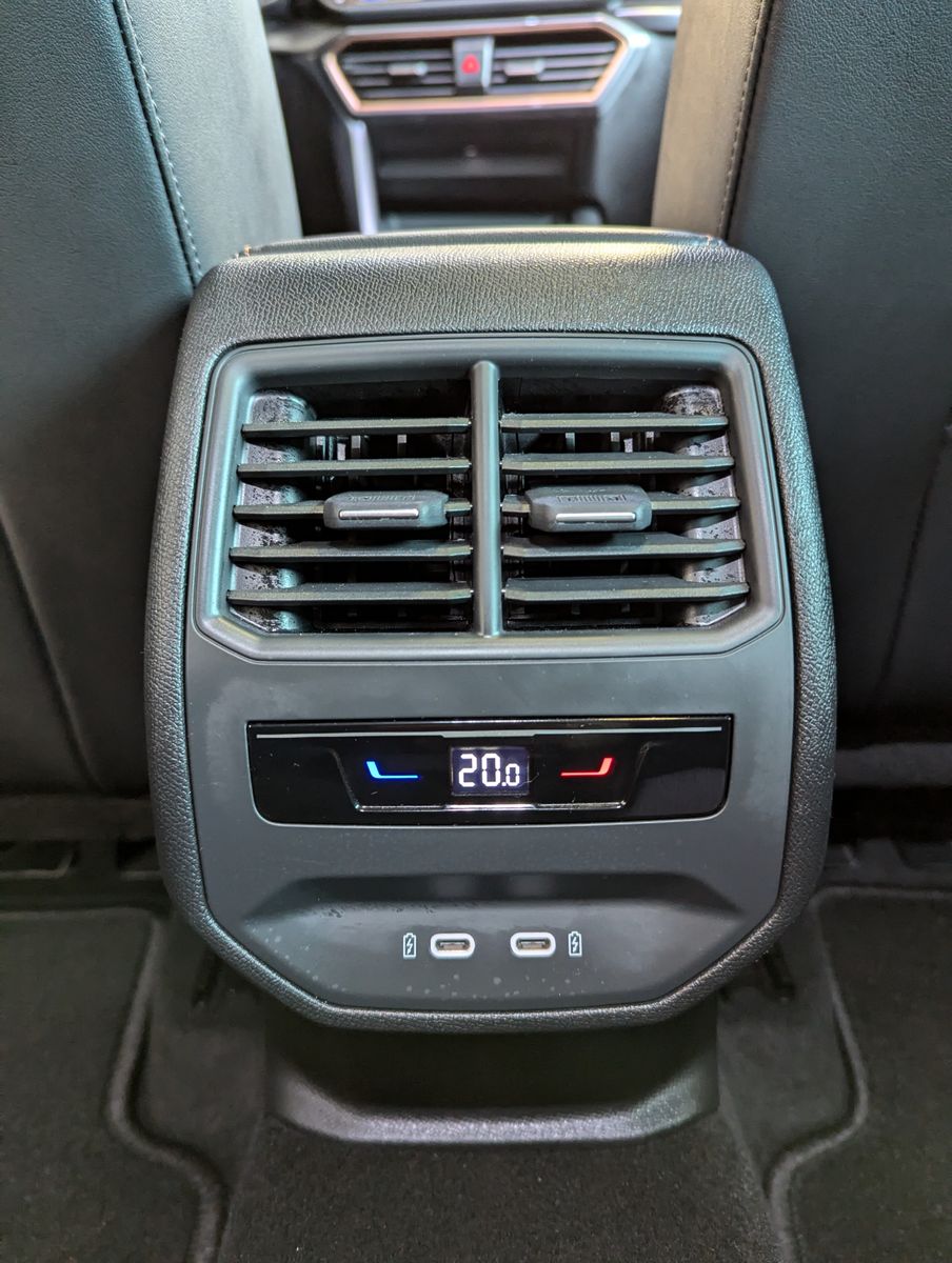 CUPRA Leon 1.5 eTSI Sennh. Matrix Pano Edge/Dynamic - Image 16