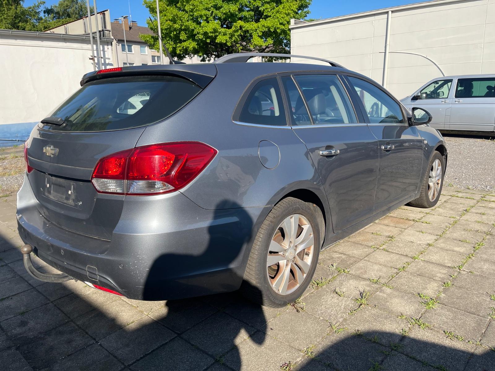 Chevrolet Cruze 2013 — engine 1.998 cm³, 163 HP (120kW)