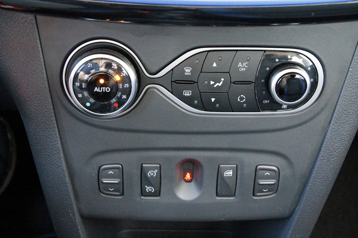Fahrzeugabbildung Dacia Sandero II Stepway Celebration
