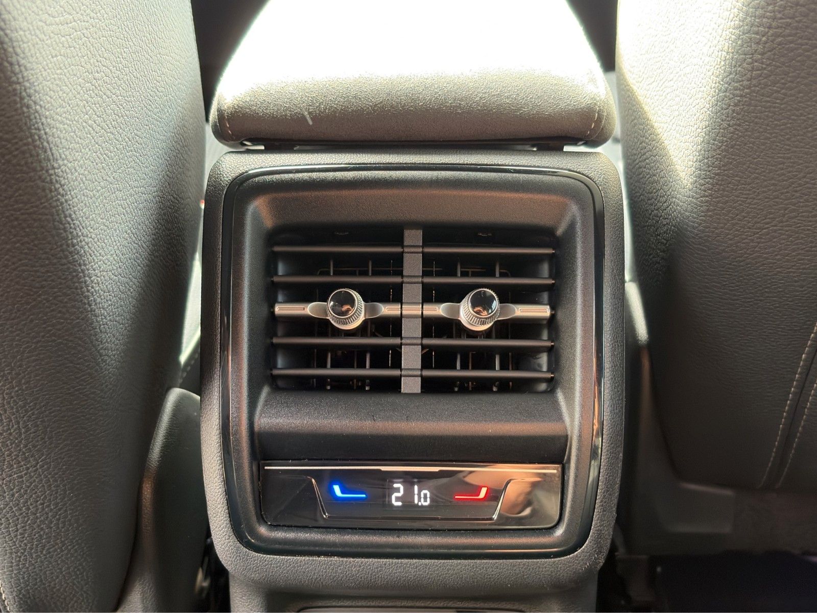 Fahrzeugabbildung SKODA Kodiaq 1.5 TSI DSG*Sportline*7-Sitzer*ViCo*SHZ*