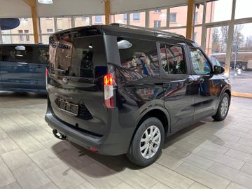 Ford Tourneo Courier Titanium AHK