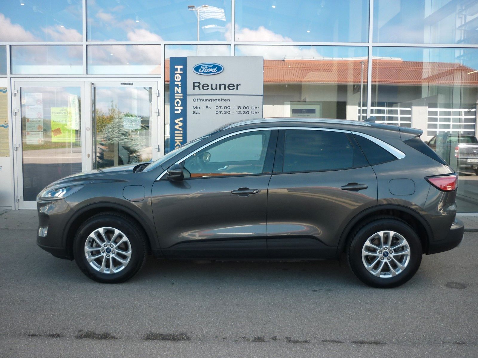 Ford Kuga Plug-In Hybrid Titanium imagem 2