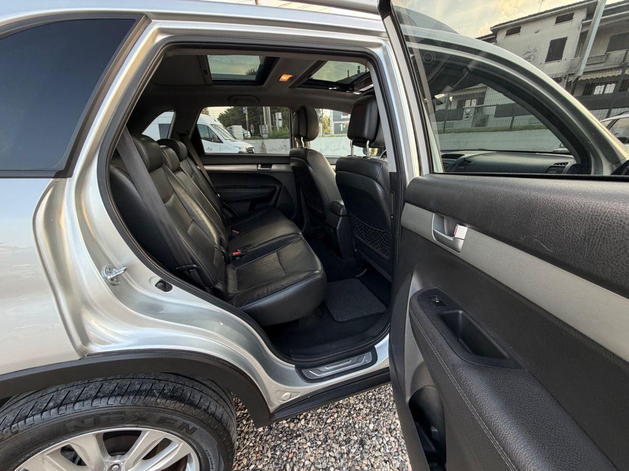 Kia Sorento 2011 — photo 12