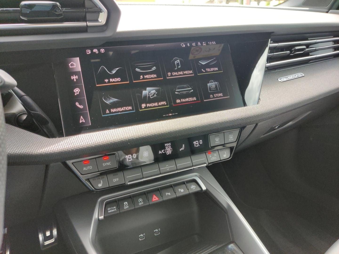 Fahrzeugabbildung Audi S3 Sportback S-Sportsitze Navi e. Sitz