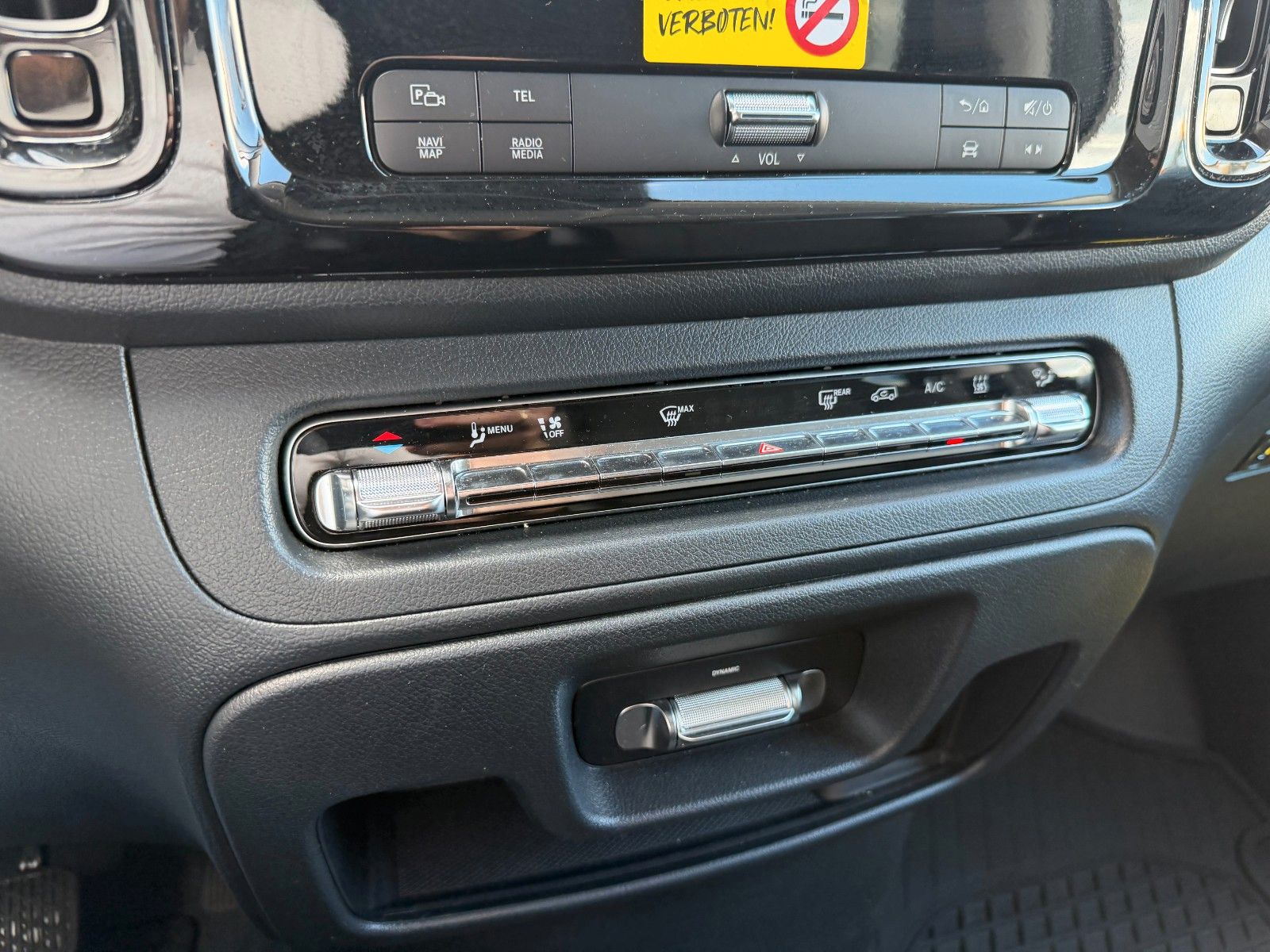 Fahrzeugabbildung Mercedes-Benz Vito 116 CDI 9G Tourer Extral DISTRONIC Stdh AHK
